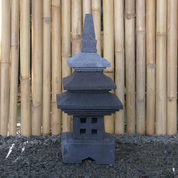 Product image 4 of the product “Japanese style Garden Lantern, made from Andesit Stone. Multipart. 55 cm Height, Roof is 25 cm width. ”